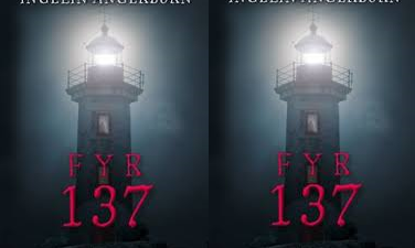 Omslaget till boken där det syns en fyr som lyser i mörkret.