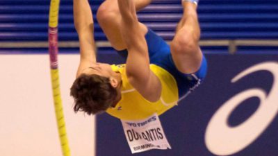Armand Duplantis hoppar stavhopp