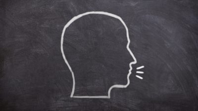 En figur som pratar.