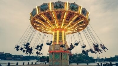 Restriktionerna blir färre på torsdag.