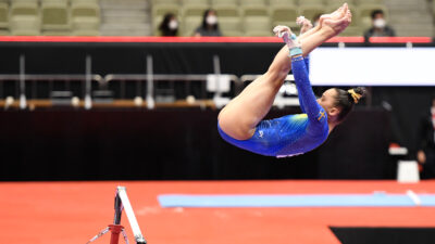 Jennifer Williams tävlar i gymnastik-VM