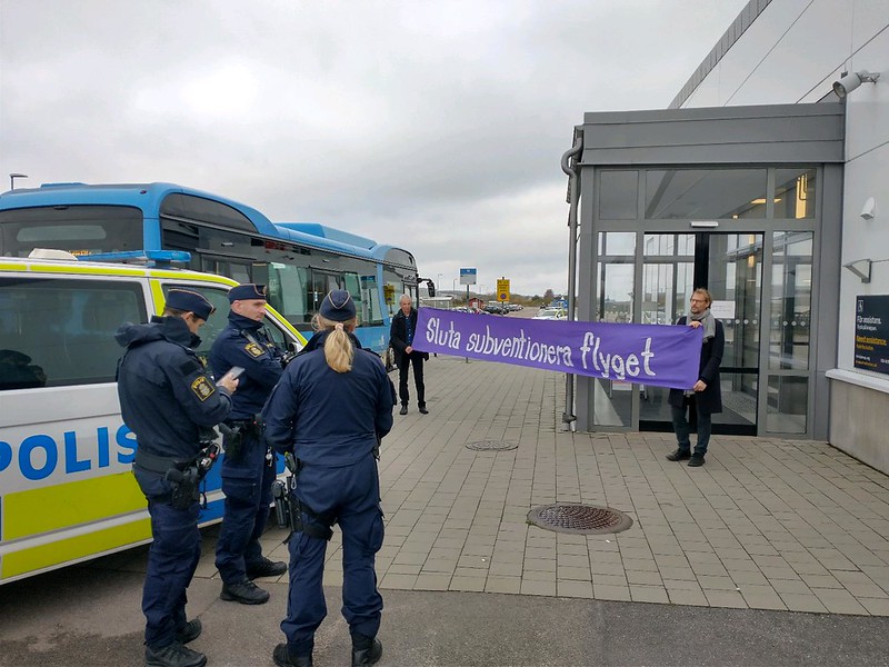 Klimataktivister stoppade flygplan.